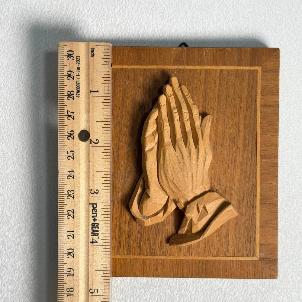 Vintage Praying Hands Wood Carving Wall Plaque Old World Religious 4x5